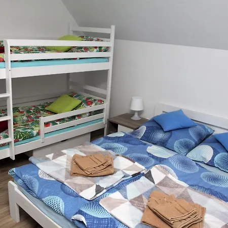 Dom Nad Morzem Z Basenem Międzywodzie