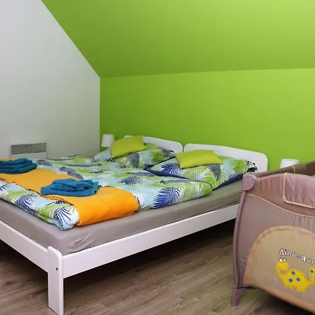 Feriehus Dom Nad Morzem Z Basenem