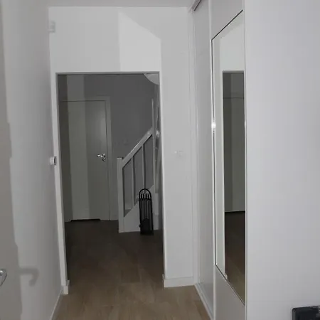 Dom Nad Morzem Z Basenem Feriehus